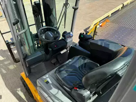 El truck - 4 hjulet 2019  Jungheinrich EFG 320 (8)