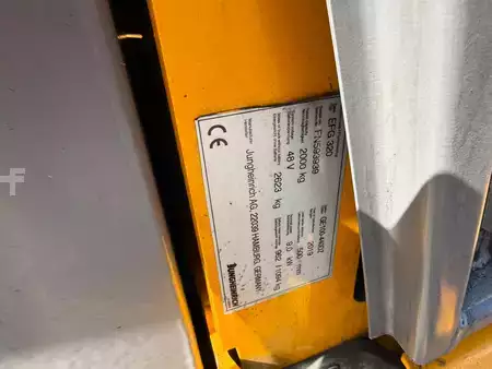 El truck - 4 hjulet 2019  Jungheinrich EFG 320 (9)
