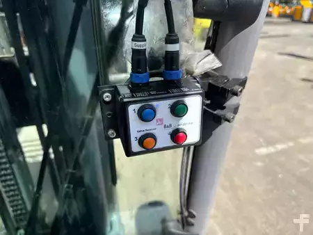 Elektryczne 4-kołowe 2019  Jungheinrich EFG 320 GE 100-440DZ - Carton Clamp (9)
