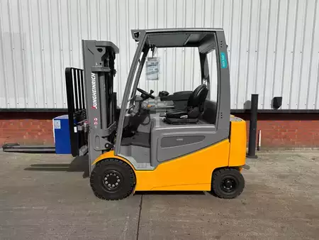 Elektro čtyřkolový VZV 2016  Jungheinrich EFG 425ks SP G+E 115-440 DZ (3)