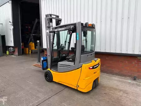 Elektro tříkolové VZV 2018  Jungheinrich EFG 220 SP 120-370 ZT (3)