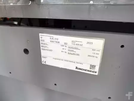 VZV s plošinou pro řidiče 2023  Jungheinrich EJC 212 115-57 409 DZ (10)