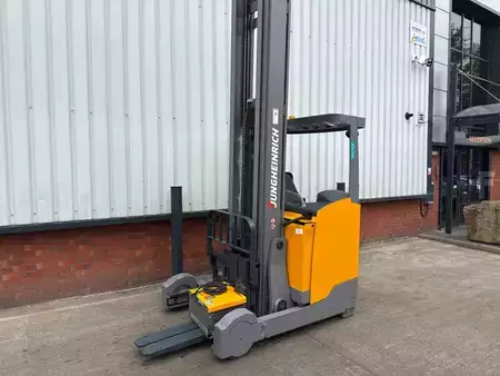 Retraky 2020  Jungheinrich ETV 320 MP DL GNE 100-962 DZ (1)