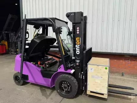 Elektro čtyřkolový VZV 2026  Jungheinrich CBH 2.5 - Full Cab - Li Ion (8)