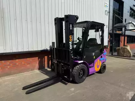 Elektro čtyřkolový VZV 2026  Jungheinrich CBH 2.0 - Full Cab - Li Ion (1)