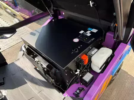 Elektro čtyřkolový VZV 2026  Jungheinrich CBH 2.0 - Full Cab - Li Ion (10)