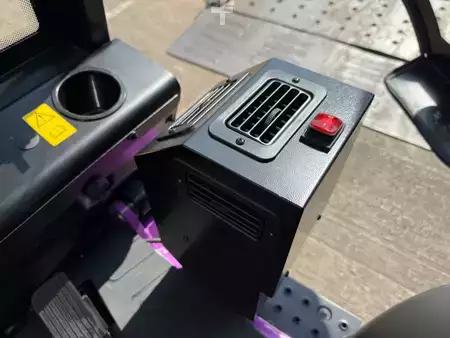 Elektro čtyřkolový VZV 2026  Jungheinrich CBH 2.0 - Full Cab - Li Ion (15)