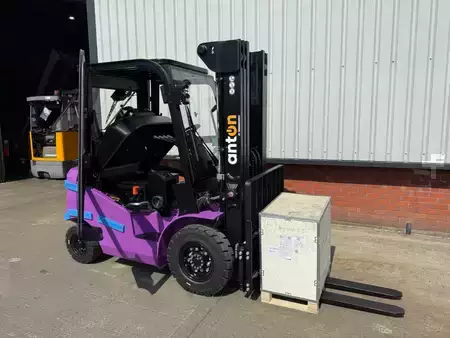 Elektro čtyřkolový VZV 2026  Jungheinrich CBH 2.0 - Full Cab - Li Ion (6)