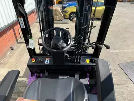 Elektro čtyřkolový VZV 2026  Jungheinrich CBH 2.0 - Full Cab - Li Ion (8)