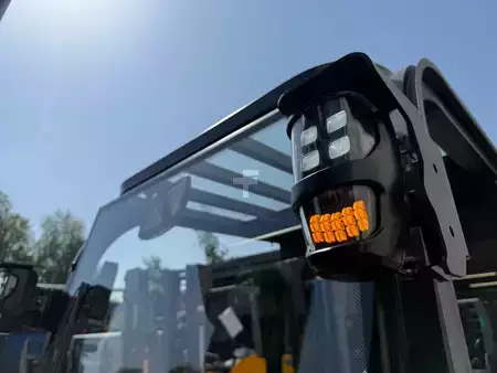 Elektro čtyřkolový VZV 2026  Jungheinrich CBH 2.0 - Half Cab - Li Ion (9)