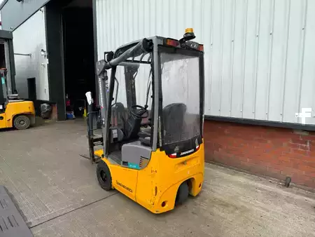 Eléctrico - 3 rodas 2019  Jungheinrich EFG 110k SP GE 100-300 ZZ (4)