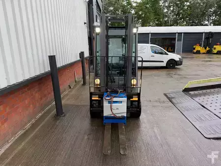 Carrelli elettrici 4 ruote 2022  Jungheinrich EFG 320 SP GE 115-310 ZT - Full cab (3)