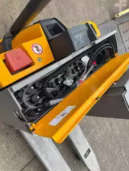 VZV s plošinou pro řidiče 2020  Jungheinrich EMD 118 119-55 060MM (4)