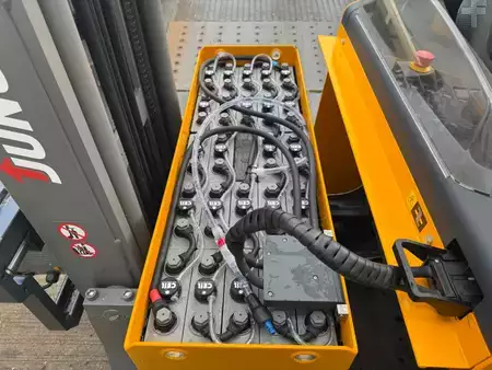 Retraky 2021  Jungheinrich ETV 110 SP GE 115-650 DZ (10)