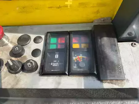 Chariots multidirectionnels 2021  Combilift C2500 LPG (13)