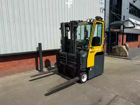 Vierweg zijlader 2021  Combilift CBE3000 (1)