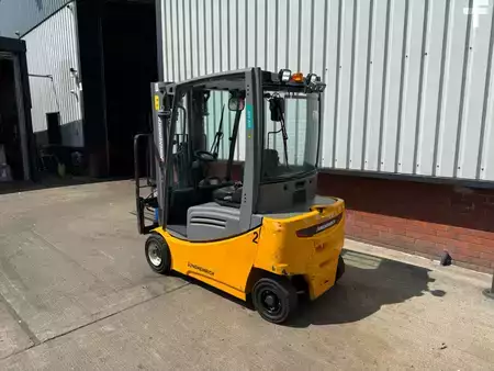 Carrelli elettrici 4 ruote 2022  Jungheinrich EFG 320 GE115-440DZ (3)