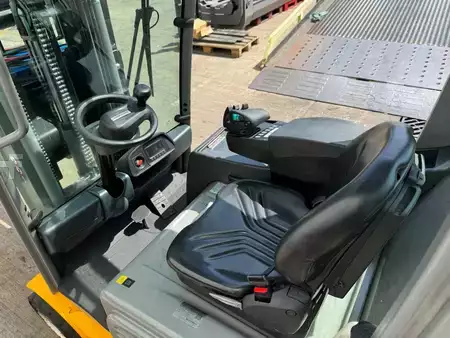Carrelli elettrici 4 ruote 2022  Jungheinrich EFG 320 GE115-440DZ (8)