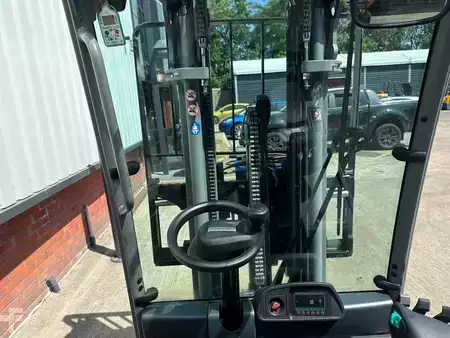 Carrelli elettrici 4 ruote 2022  Jungheinrich EFG 320 GE115-440DZ (9)
