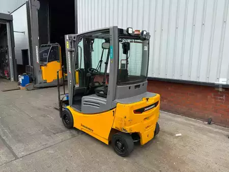 Carrelli elettrici 4 ruote 2022  Jungheinrich EFG 320 GE115-440DZ (3)