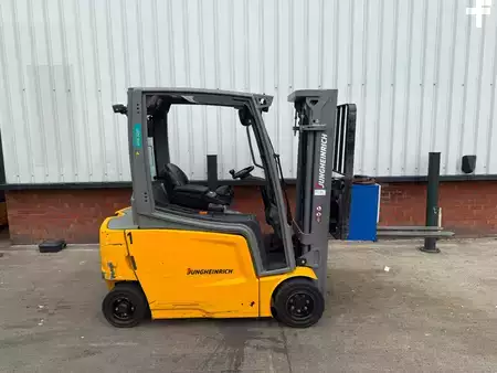 Carrelli elettrici 4 ruote 2022  Jungheinrich EFG 320 GE115-440DZ (4)