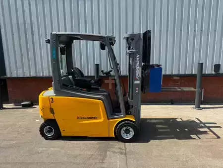Carrelli elettrici 4 ruote 2022  Jungheinrich EFG 320 GE115-440DZ (6)