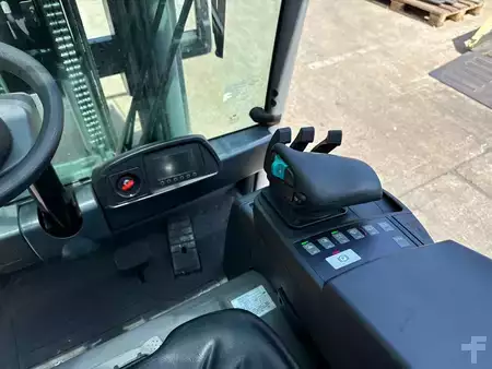 Carrelli elettrici 4 ruote 2022  Jungheinrich EFG 320 GE115-440DZ (7)