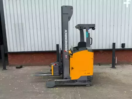 Chariots à mât rétractable 2020  Jungheinrich ETV 214 SP E GE 115-680 DZ (2)