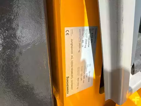 Elektromos 4 kerekű 2020  Jungheinrich EFG 320 SP GE 115-440 DZ (17)