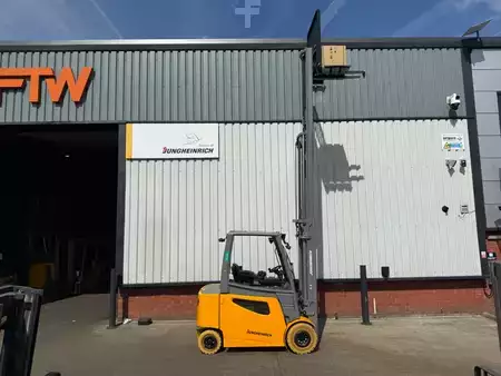 Elektromos 4 kerekű 2023  Jungheinrich EFG 425 SP GE 100-550 DZ - New Forklift (8)