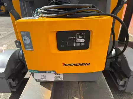 Schubmaststapler 2021  Jungheinrich ETV 320 SP E GE 120-470 DZ (18)