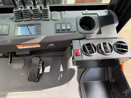 Elektrisk- 4 hjul  HC (Hangcha) XCP100 - Li Ion 920Ah - New Forklift (14)