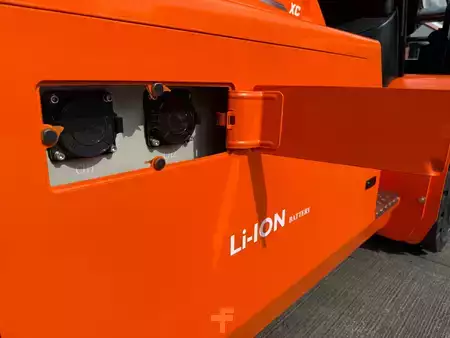 Elektrisk- 4 hjul  HC (Hangcha) XCP100 - Li Ion 920Ah - New Forklift (21)