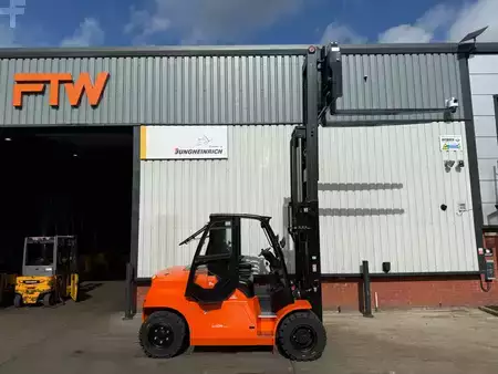 Elektrisk- 4 hjul  HC (Hangcha) XCP100 - Li Ion 920Ah - New Forklift (7)