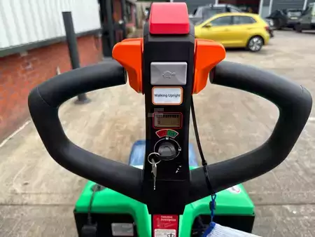Transpalettes électriques 2026  HC (Hangcha) CBD20-WD-I (9)