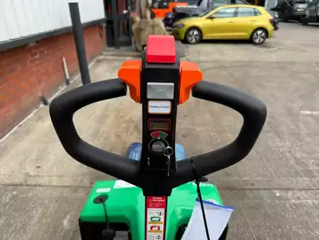 Nízkozdvižný vozík 2026  HC (Hangcha) WDA20 - Li Ion - New Forklift (9)