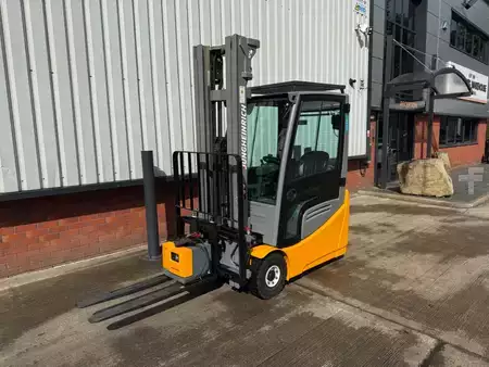 Elektro tříkolové VZV 2016  Jungheinrich EFG 216k D-PLT G+E 115 550 DZ (1)