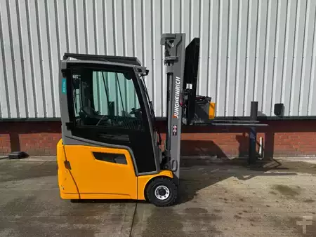 Elektro tříkolové VZV 2016  Jungheinrich EFG 216k D-PLT G+E 115 550 DZ (3)