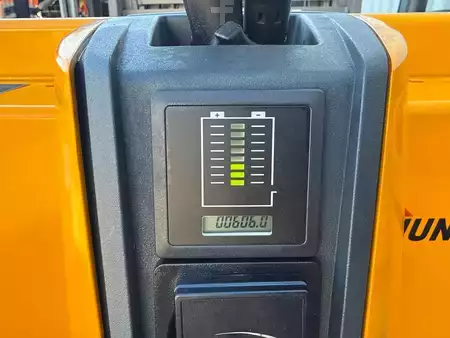 VZV s plošinou pro řidiče 2018  Jungheinrich EJG 112 G 120-250 ZT (4)