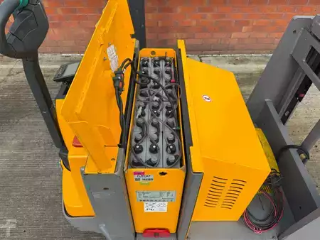 VZV s plošinou pro řidiče 2017  Jungheinrich EJG 112 G 120-320 ZT (7)