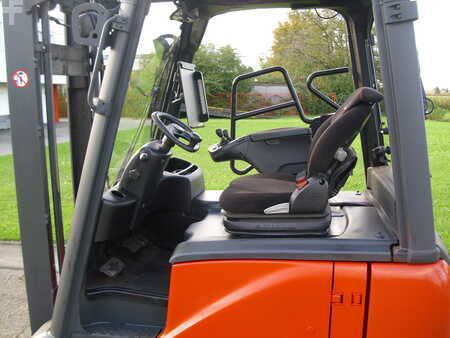 3-wiel elektrische heftrucks 2014  Linde Linde E16PH-02 TRIPLEX - SEITENSCHIEBER (7)