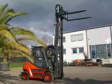 Dieselový VZV 2009  Linde H60D-X396 TRIPLEX - ZVG/SS - KABINE/HZG -UVV NEU (2)