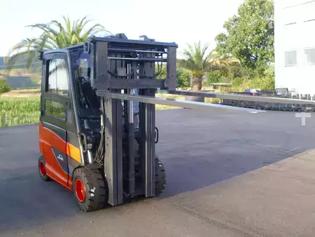 Elektro 4 Rad 2016  Linde E30HL-01/600-387 TRIPLE - ZVG/SS - KAB/HZG -UVV (5)
