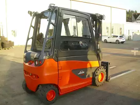 Elektro 4 Rad 2016  Linde E30HL-01/600-387 TRIPLE - ZVG/SS - KAB/HZG -UVV (8)