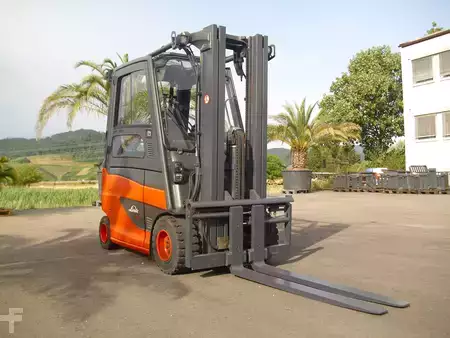 Elektro 4 Rad 2018  Linde E30HL-01/600-387 TRIPLEX-ZVG/SS-KAB/HZG-UVV NEU (4)