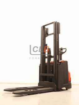 Pallestabler 2011  BT SWE 120 L Staxio (7)
