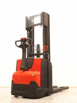 Pallestabler 2008  BT SWE 120 (1)