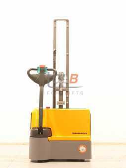 Pallet Stackers 2017  Jungheinrich EJC M10 (5)