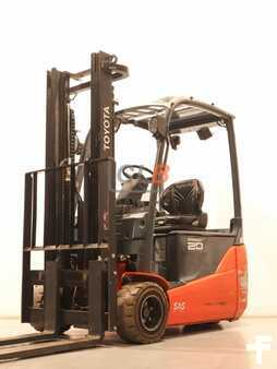 Elektromos 3 kerekű 2016  Toyota 8 FBE 20T (1)