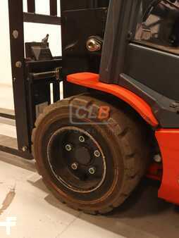 Elektromos 3 kerekű 2016  Toyota 8 FBE 20T (6)